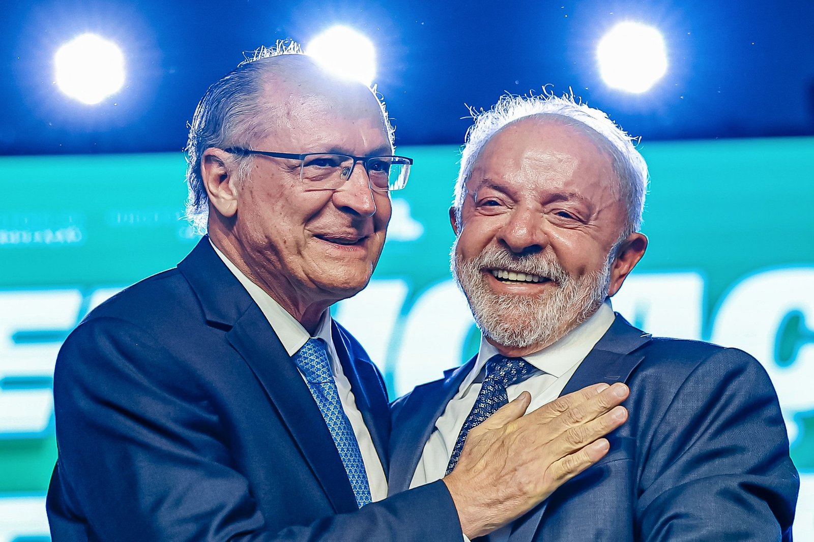 Pré-candidatos aceleram negociações por vices para ampliar apoio e garantir tempo de TV - Imagem do artigo