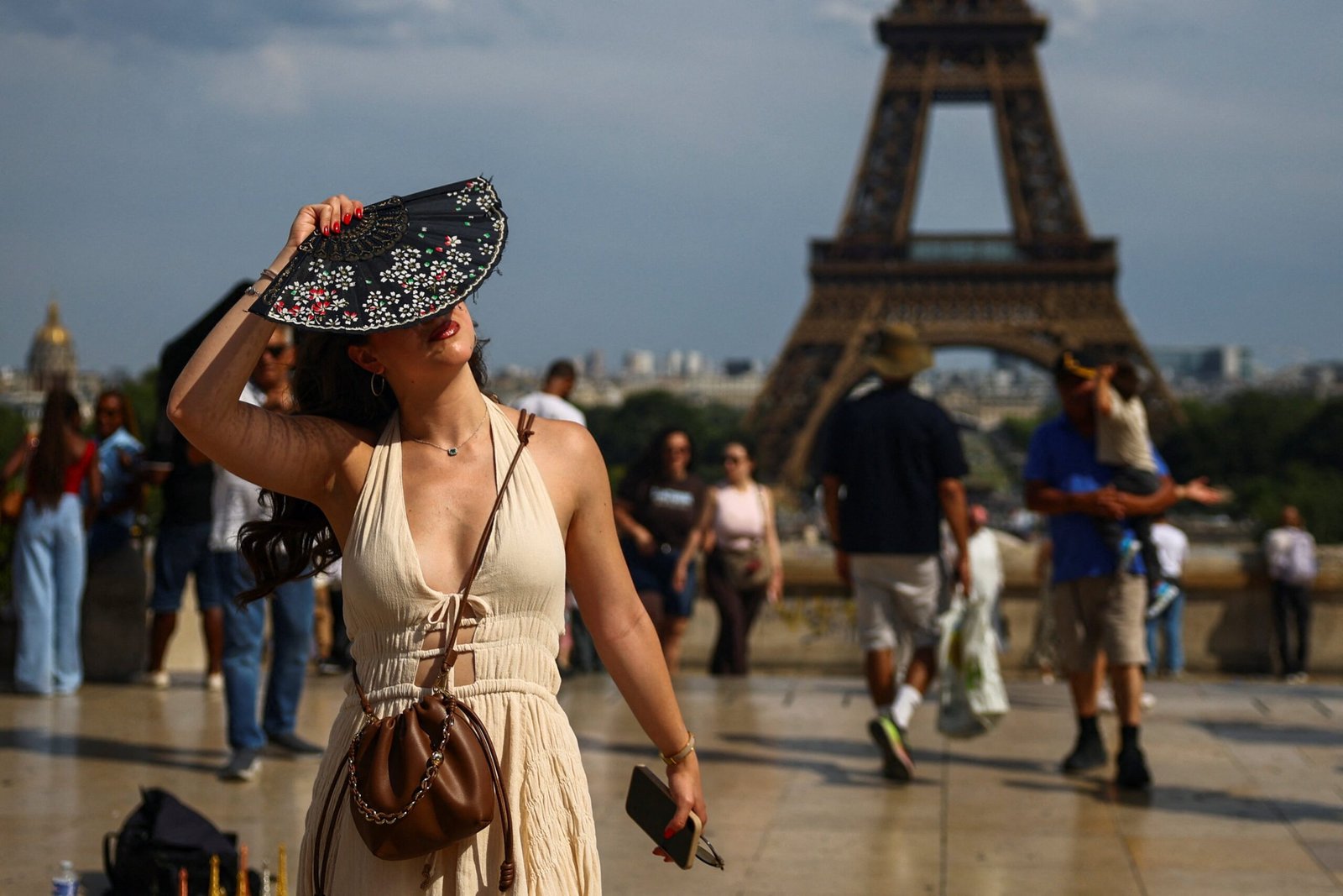 Onda de calor na Europa provoca mortes, quebra recordes de temperatura e pressiona serviços essenciais - Imagem do artigo