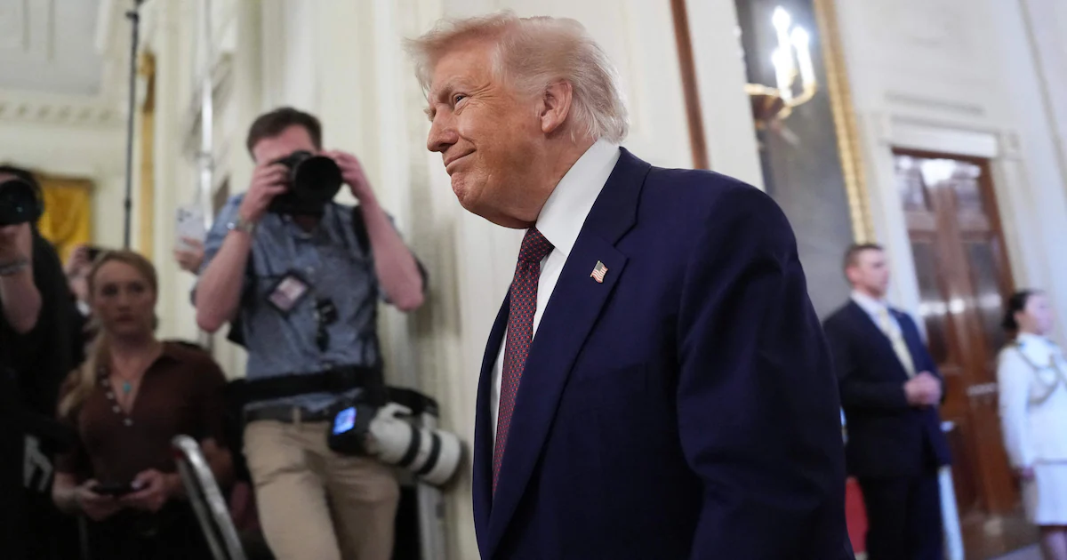 Trump retoma ataques no Oriente Médio e ameaça eliminar regime iraniano - Imagem do artigo