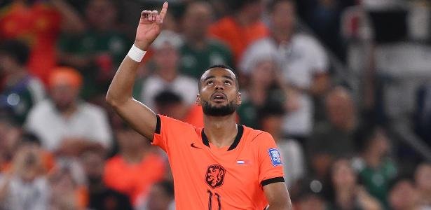 Gol da Holanda sobre Marrocos emociona Gakpo, que chora após perda do filho - Imagem do artigo