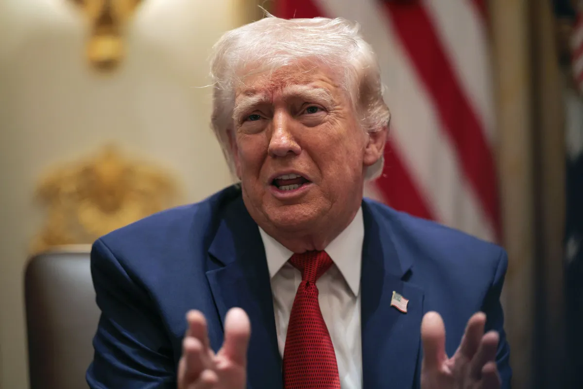 Trump cobra Congresso dos EUA para revogar cidadania por nascimento após revés na Suprema Corte - Imagem do artigo