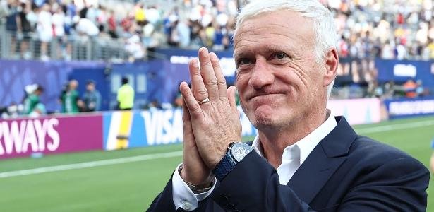 Deschamps evita rótulo de “máquina de guerra” após 3 a 0 sobre a Suécia e mira ajustes para encarar o Paraguai - Imagem do artigo