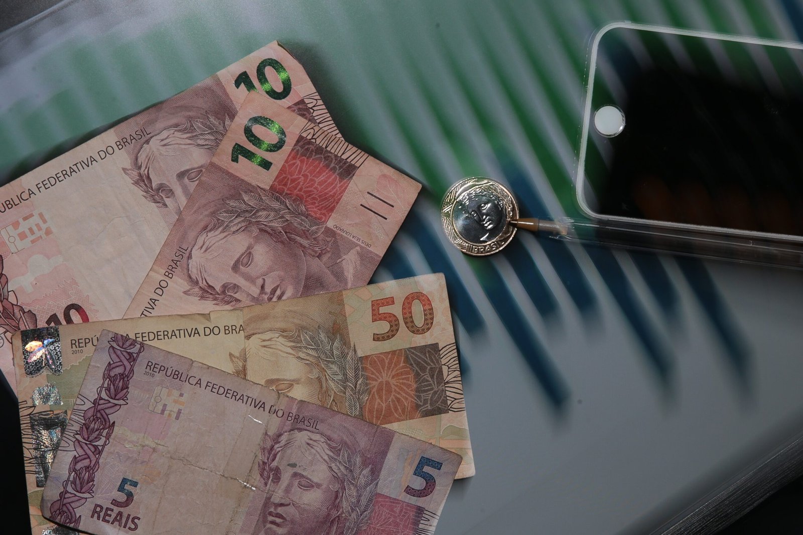 Por que o aumento salarial não evita a sensação de bolso vazio - Imagem do artigo