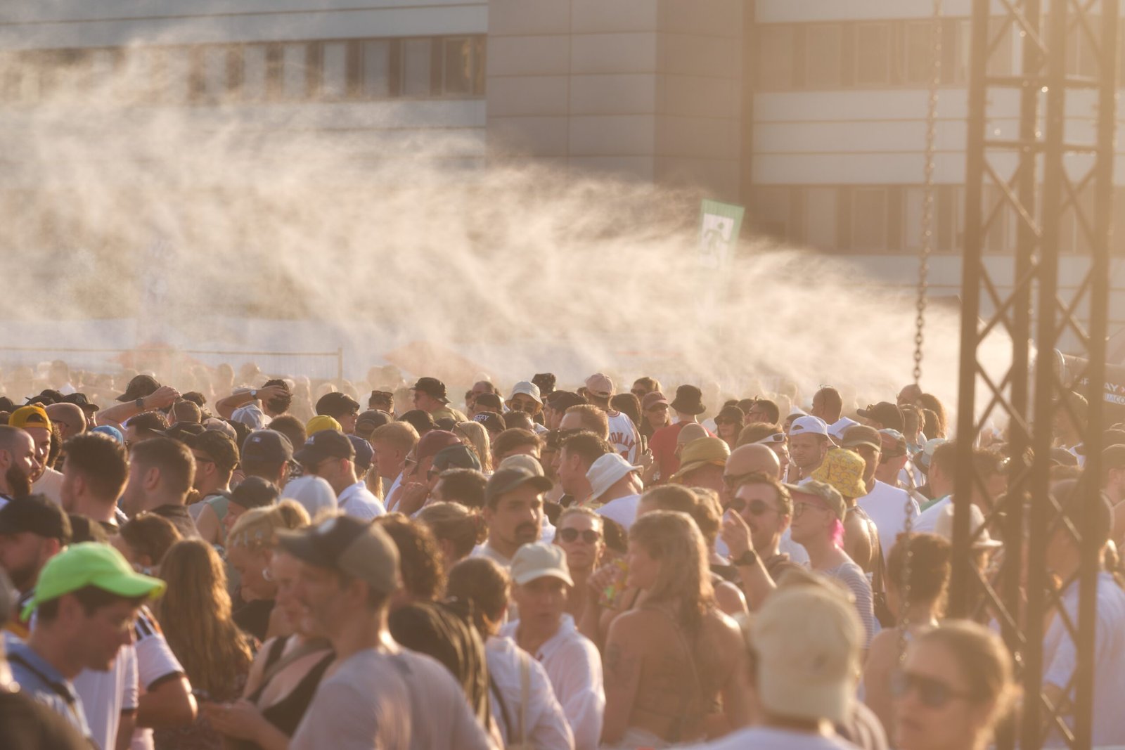 Hospitais alemães enfrentam onda de calor sem ar-condicionado e com poucos recursos - Imagem do artigo