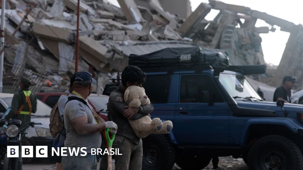 Terremotos soterram venezuelanos deportados pelos EUA; sobreviventes relatam abandono em hotel de La Guaira - Imagem do artigo