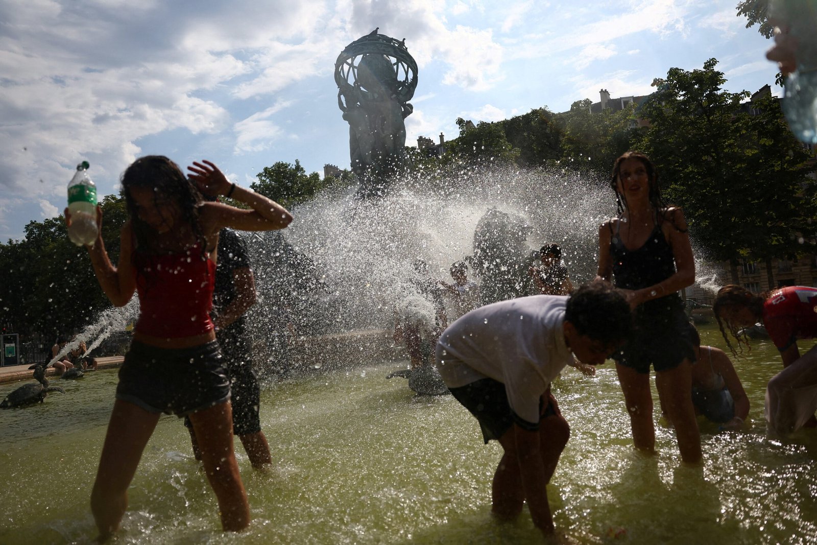 Onda de calor deixa 3,7 mil mortes em excesso na França, Bélgica e Holanda - Imagem do artigo