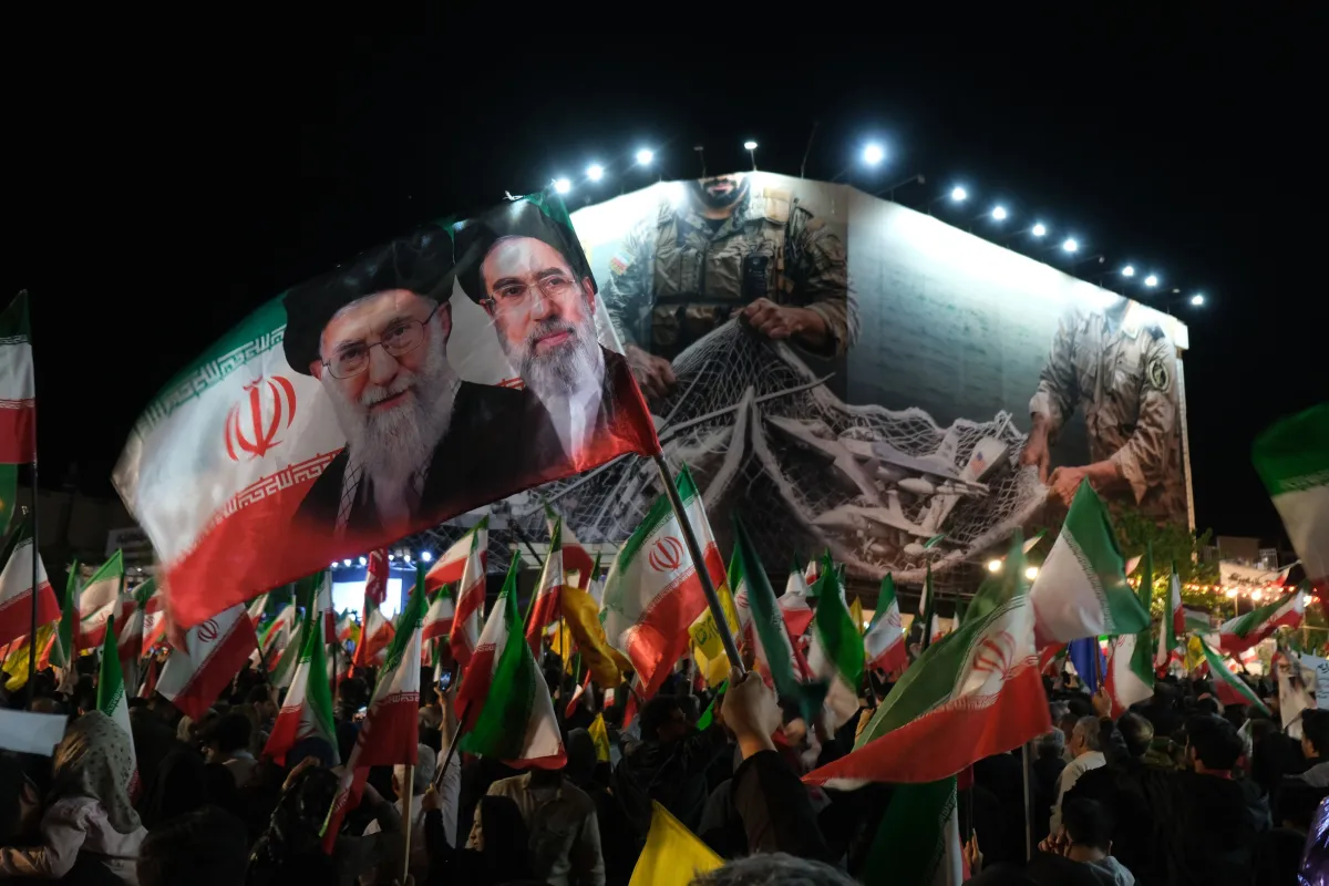 China, Índia e Paquistão confirmam delegações para funeral do aiatolá Ali Khamenei - Imagem do artigo