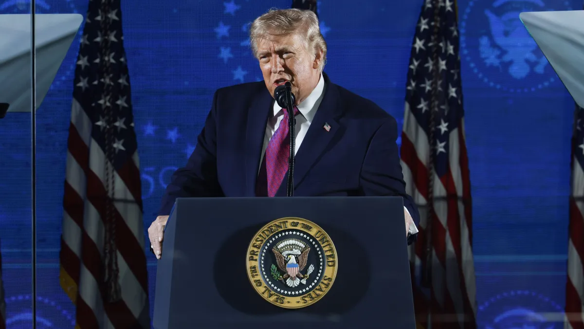 Trump critica comunismo e defende proposta de reforma eleitoral em discurso de 4 de Julho - Imagem do artigo