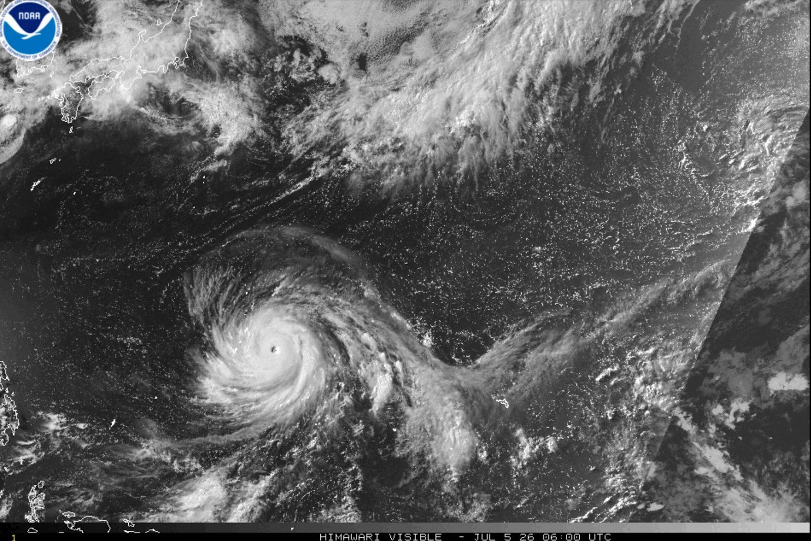 Satélite registra supertufão Bavi avançando sobre Guam e Ilhas Marianas - Imagem do artigo