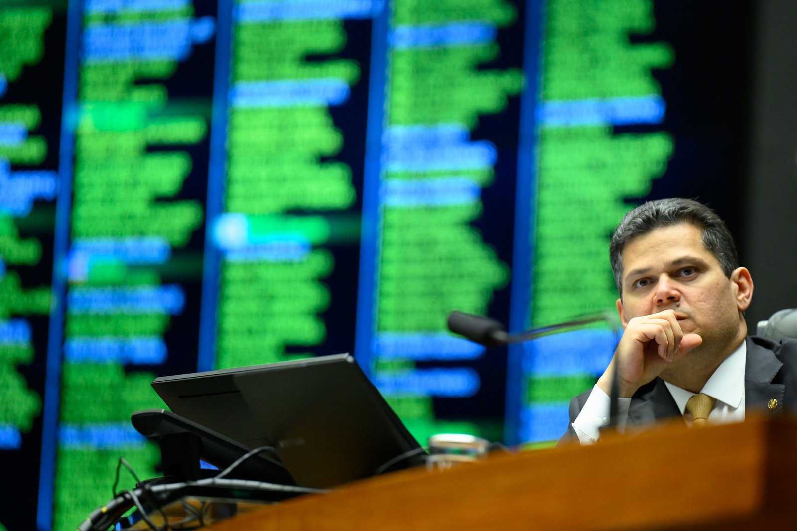 Senado pode votar na próxima semana PEC que institui aposentadoria especial para agentes de saúde - Imagem do artigo
