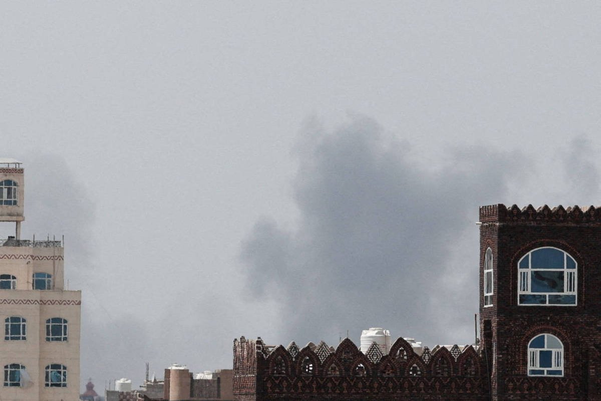 Houthis lançam mísseis contra a Arábia Saudita e ameaçam bloquear estreito no mar Vermelho - Imagem do artigo