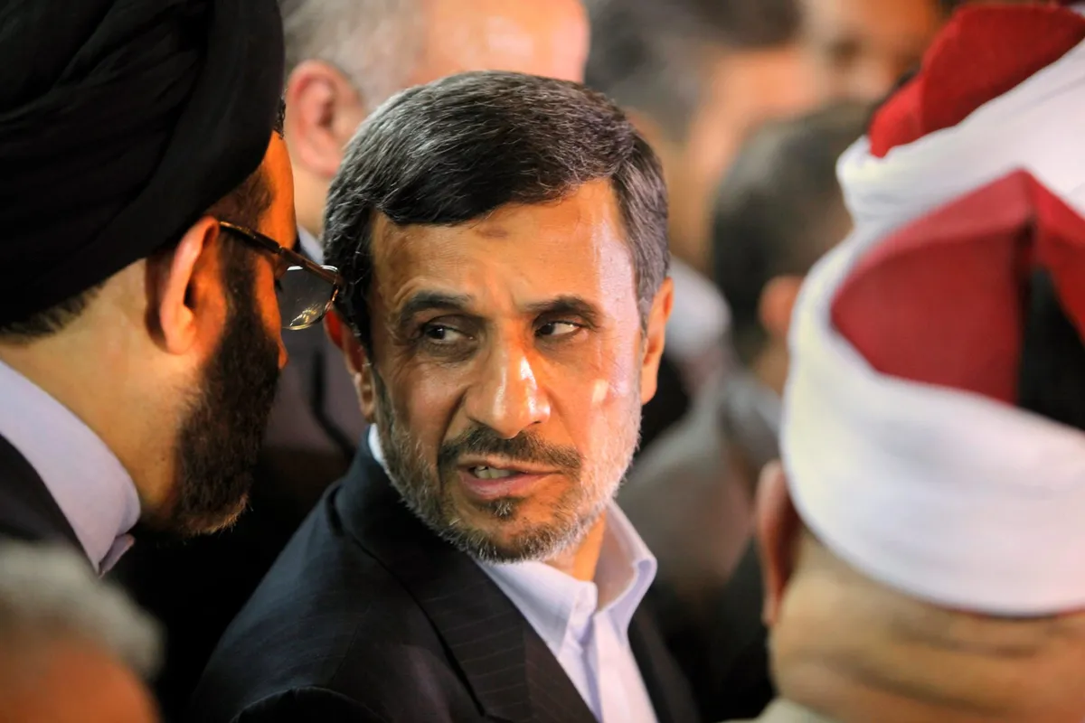 NYT afirma que Mossad tentou recrutar Ahmadinejad para reassumir o poder no Irã - Imagem do artigo
