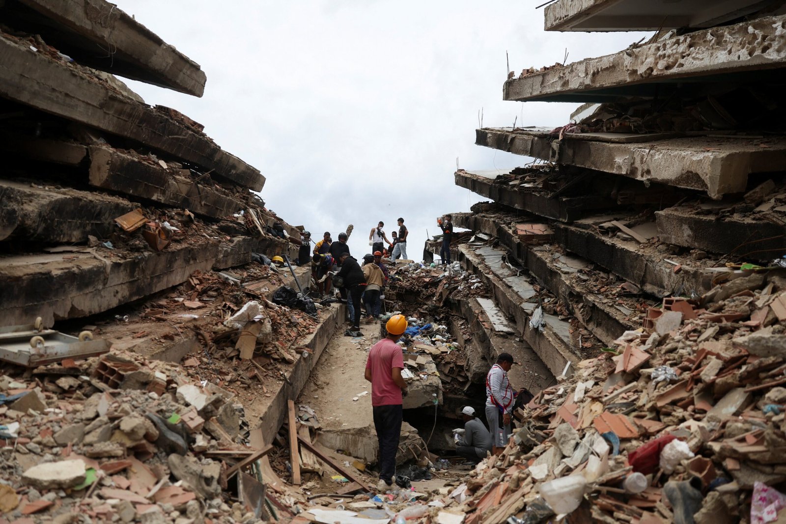 Número de mortos após terremotos na Venezuela chega a 4.561, diz Assembleia Nacional - Imagem do artigo