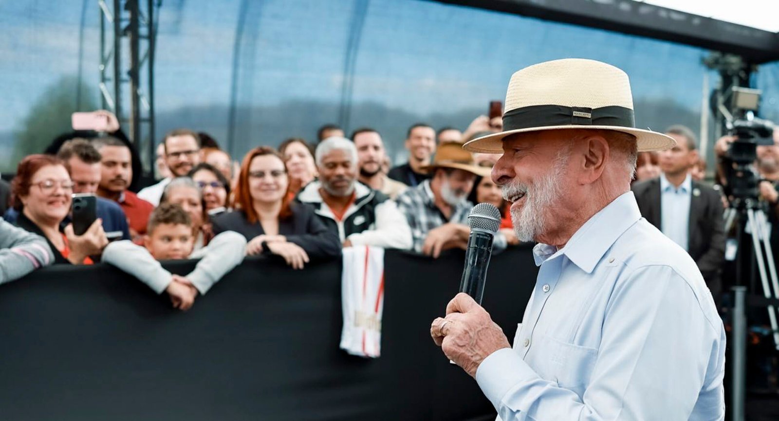 Rejeição a Lula recua e aprovação ultrapassa desaprovação, aponta Quaest - Imagem do artigo