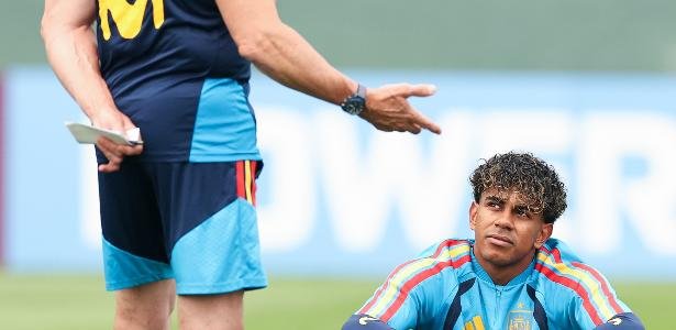 Espanha inicia preparação em Nova Jersey para a final contra a Argentina; Yamal e Porro são preservados - Imagem do artigo