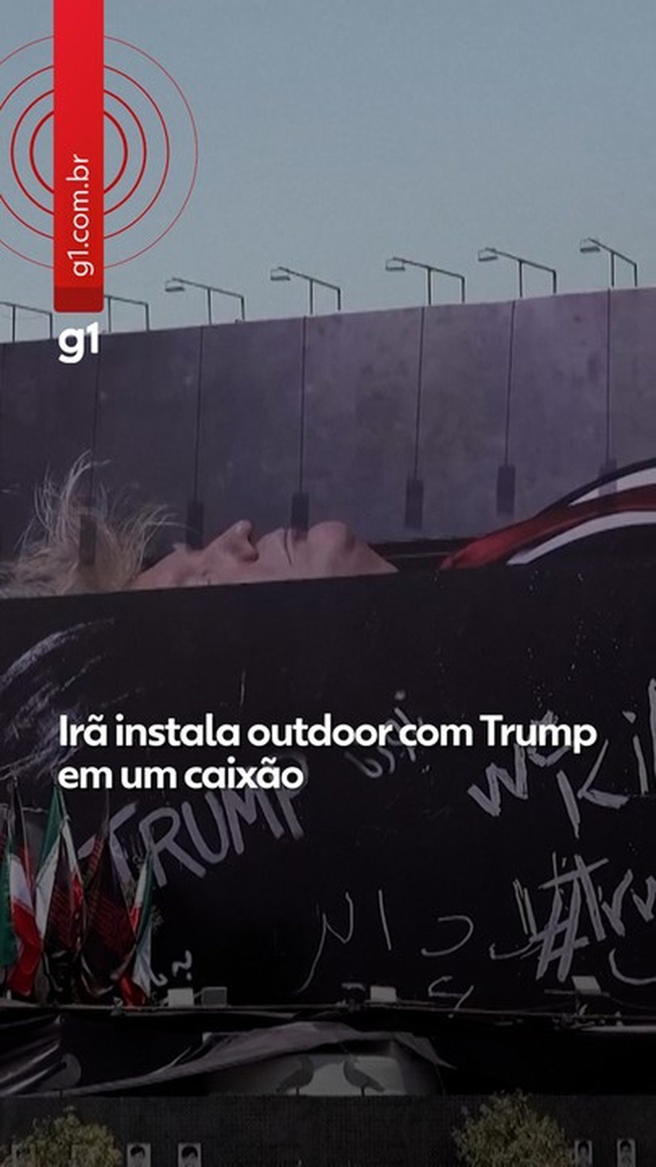 Outdoor em Teerã exibe Trump morto em caixão e promete vingança contra família do presidente dos EUA - Imagem do artigo