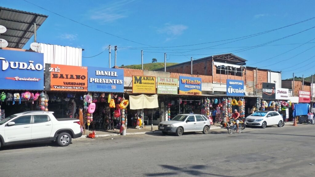 Comércio popular em Coronel Fabriciano (MG)